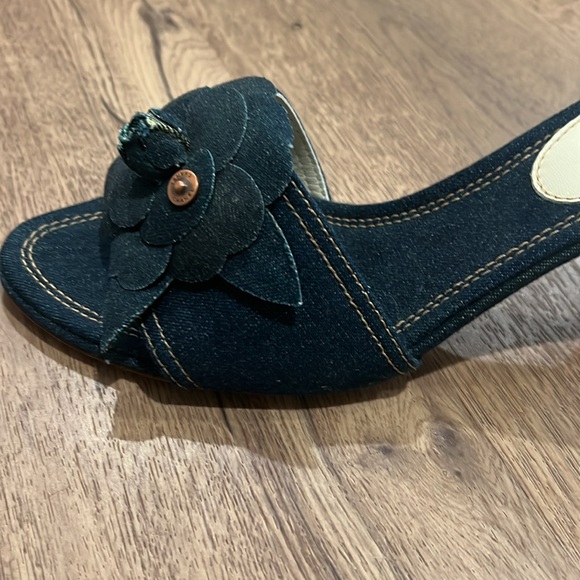 Chanel Camellia Denim Kitten Sandal Heels - Picture 7 of 13